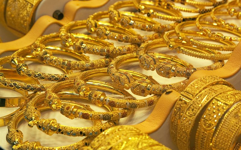 اشترى الشبكة ياعريس… تراجع جديد في أسعار الذهب اليوم ومفاجأة في عيار 21