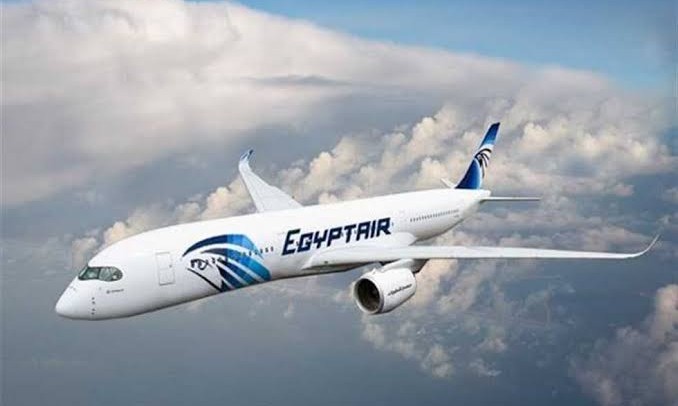 تبدأ من 9500 .. مصر للطيران تحدد أسعار تذاكر عمرة رمضان 2023