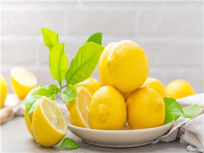 “خليكي ست بيت ناصحة”… خطوات تخزين حبات الليمون بطريقة سهلة وبسيطة
