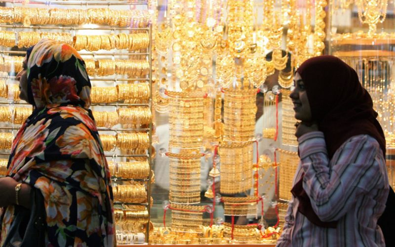 الجرام يقترب من 2500 جنيها.. مفاجأة غير متوقعة في أسعار الذهب اليوم السبت وعيار 21 طار في الجو
