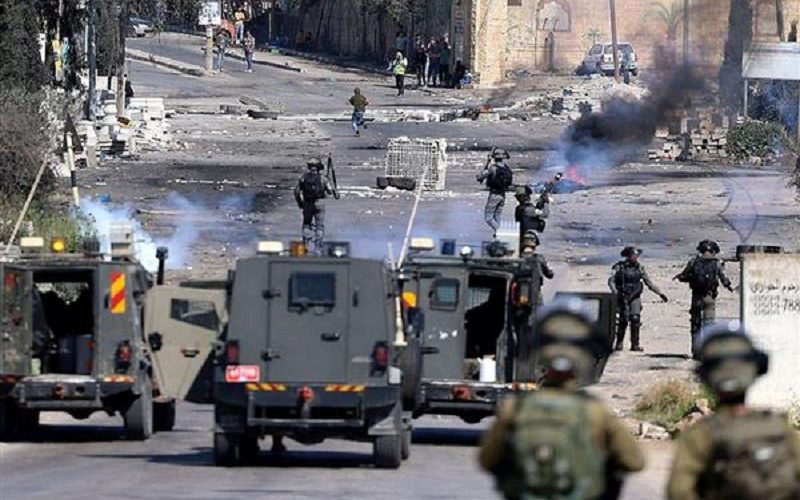 جيش الاحتلال يرد على هجوم تل أبيب باقتحام مستشفى في شرق القدس