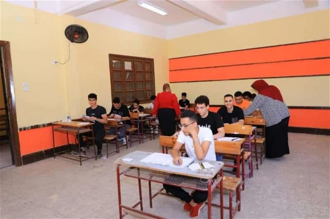 وزارة التعليم توضح تفاصيل زيادة مكافأة امتحانات الثانوية العامة 2023