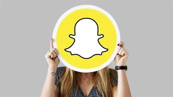 ادفع قبل ما تدخل التطبيق.. “سناب شات Snapchat” يفرض ضريبة على خدماته