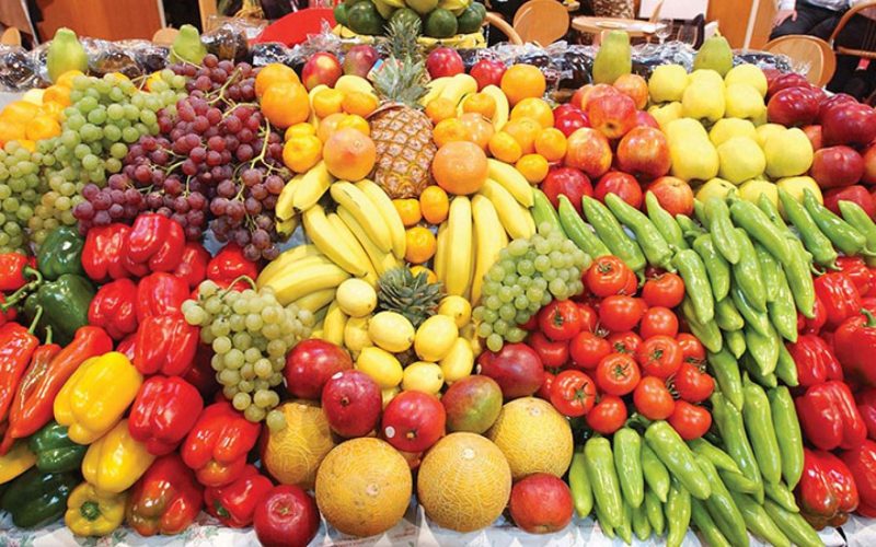 العنب بـ 15 جنيه.. أسعار الفاكهة اليوم في سوق العبور