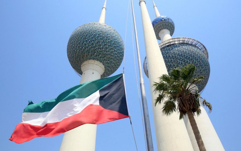 سفارة الإمارات تحذر من تأثيرات الإعصار هيلاري على مواطنيها في المكسيك