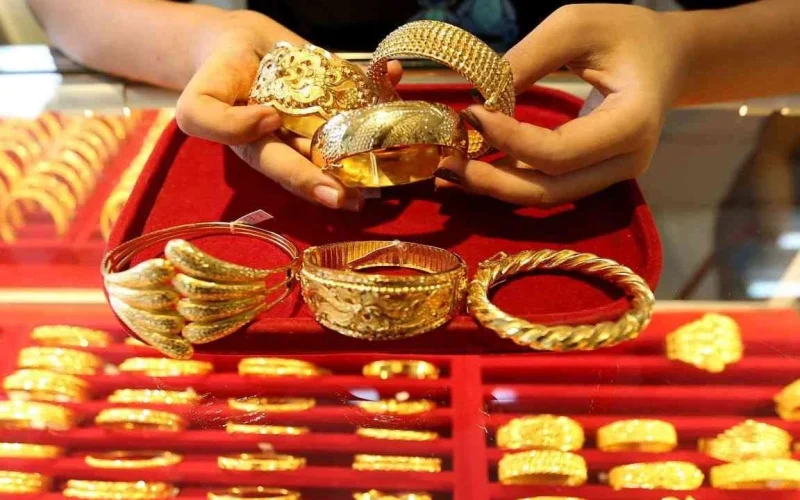 “محدش يبيع”.. التموين تكشف مفاجأة بشأن أسعار الذهب الأيام المقبلة
