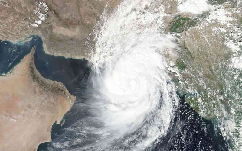 أمطار غزيرة وفيضان…الهيئة العامة للأرصاد الجوية توضح مدى تأثر مصر بإعصار تيج
