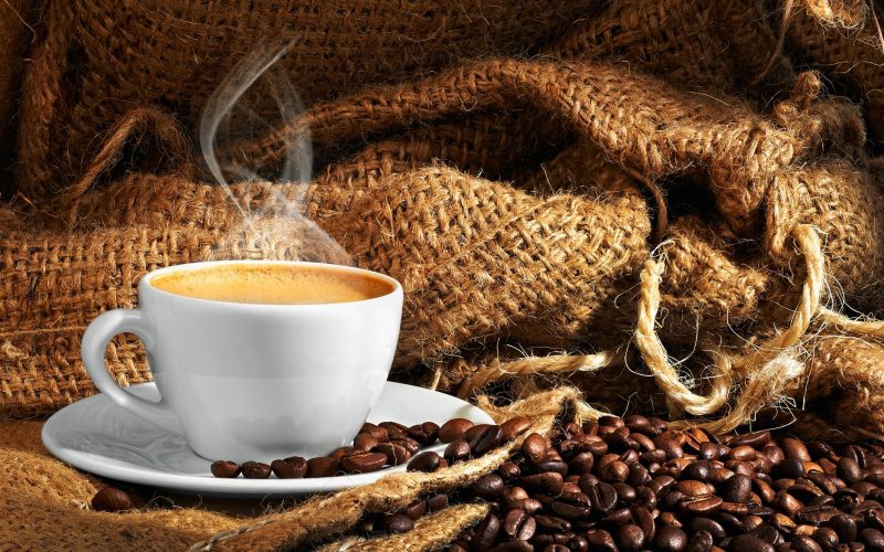 “قد تُصاب بأزمة قلبية”.. احذر من تناول القهوة في هذا التوقيت