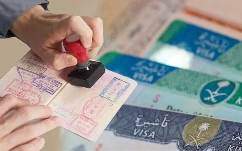يمكنك دخول دول مجلس التعاون الخليجي كلها.. مميزات التأشيرة الخليجية الموحدة وموعد العمل بها