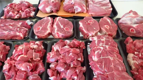 تخفيضات تصل إلى 30%.. التموين تكشف أسعار اللحوم في الأسواق في وقفة عرفات